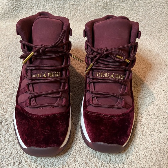 NIKE Air Jordan 11 Retro - Picture 2 of 7